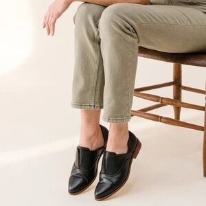 New Nisolo Emma d’Orsay Oxford Black